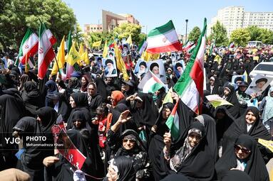راهپیمایی جمعه نصر و خشم در زنجان