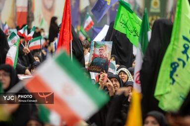 آیین بزرگداشت شهدای اقتدار ایران