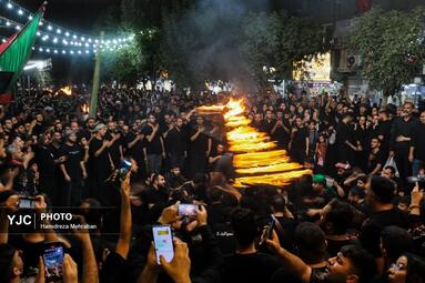 آیین مشعل گردانی عراقی‌های مقیم تهران