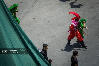 خیمه سوزان ظهر عاشورا در چهارراه گلوبندک