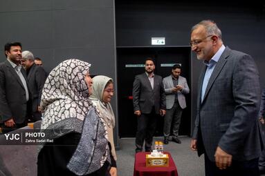 نشست صمیمانه شهردار تهران با اصحاب رسانه
