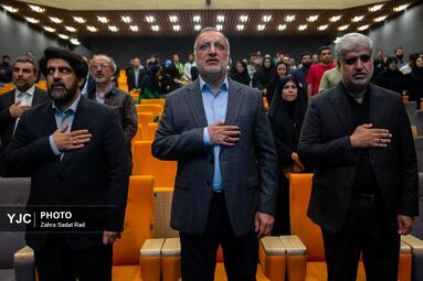 نشست صمیمانه شهردار تهران با اصحاب رسانه