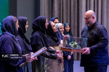 نشست صمیمانه شهردار تهران با اصحاب رسانه