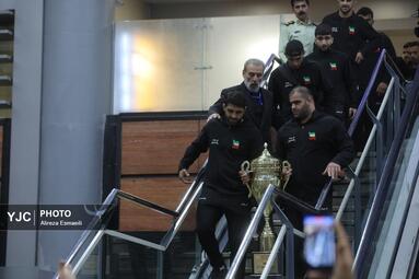 استقبال مردمی از تیم ملی کشتی فرنگی ایران