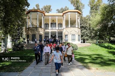 تور تهرانگردی وابستگان نظامی ۲۴ سفارتخانه خارجی مقیم تهران