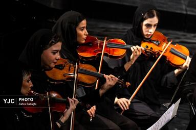 ارکستر سمفونیک «آن لحظه ها»