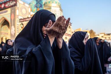 اقامه نماز طلب باران در امام زاده صالح(ع)