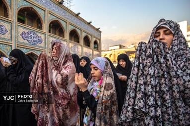 اقامه نماز طلب باران در امام زاده صالح(ع)
