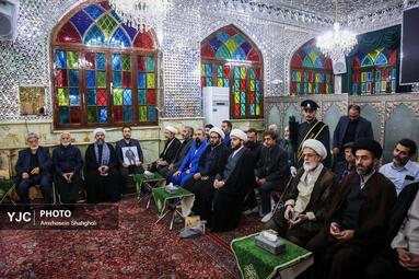 آیین غبارروبی ضریح مطهر آستان مقدس امامزاده صالح (ع)