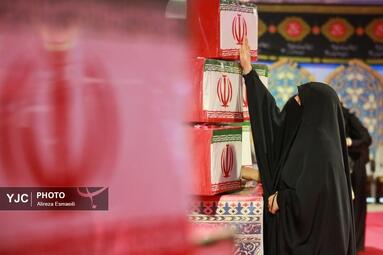 مراسم وداع با پیکر پاک ۱۰۰ شهید گمنام