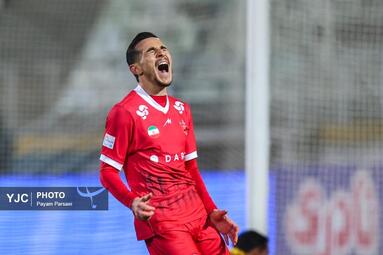 لیگ برتر فوتبال / پرسپولیس - پیکان