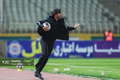 لیگ برتر فوتبال / پرسپولیس - پیکان