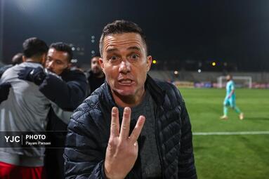 لیگ برتر فوتبال / پرسپولیس - پیکان
