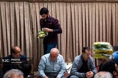 حال و هوای اولین افطاری ماه رمضان در مسجدالرضا