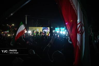 اجتماع شبانه مردم تهرانسر در سوگ شهادت امام خامنه ای (ره)