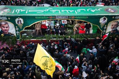 آیین تشییع پیکر مطهر فرماندهان شهید جنگ رمضان در تهران