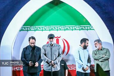 رونمایی از شناور تندرو ۱۷ رجب