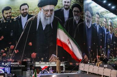 رونمایی از شناور تندرو ۱۷ رجب