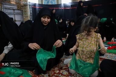 کارگاه دوخت لباس شیرخوارگان حسینی در حرم مطهر رضوی