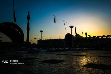 آماده سازی مصلی امام خمینی(ره) در آستانه مراسم وداع با رهبر شهید