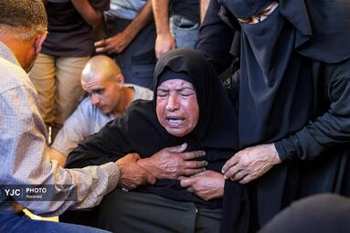 زنی  فلسطینی در حال سوگواری برای از دست دادن عزیزانش در حمله هوایی صهیونیست ها به یک چادر، خان یونس 