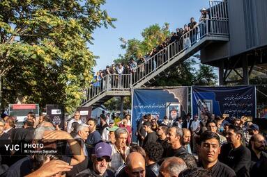 وداع با خالق لبخندها، مراسم بزرگداشت «اکبر عبدی»