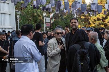 وداع با خالق لبخندها، مراسم بزرگداشت «اکبر عبدی»