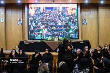 وداع با خالق لبخندها، مراسم بزرگداشت «اکبر عبدی»