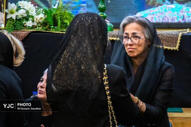 وداع با خالق لبخندها، مراسم بزرگداشت «اکبر عبدی»