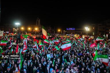 ۲۰۰ شب در میدان؛ انقلاب هنوز می‌جوشد